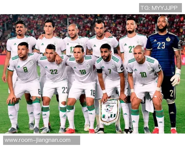 彪马推出2025非洲杯决赛专用足球彰显品牌独特魅力与决胜时刻的激情