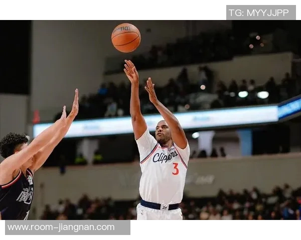 媒体人透露小卡保罗关系良好钢铁直男不屑于更衣室职场游戏 媒体人透露小卡保罗关系良好钢铁直男不屑于更衣室职场游戏